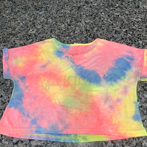 Women’s Oversized Happy Shirt-  Tie Die Size Medium - Picture 3 of 4